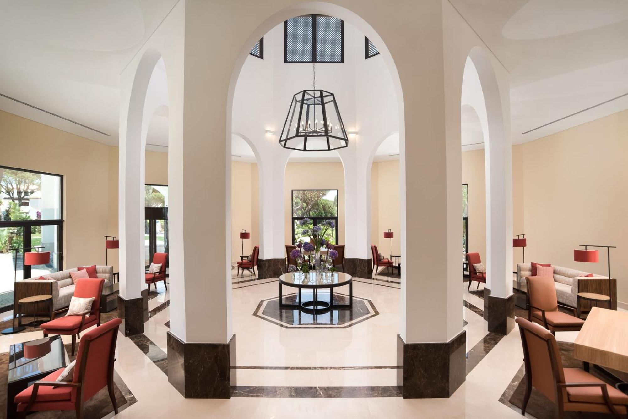 Pine Cliffs Ocean Suites, a Luxury Collection Resort & Spa, Algarve Albufeira Extérieur photo