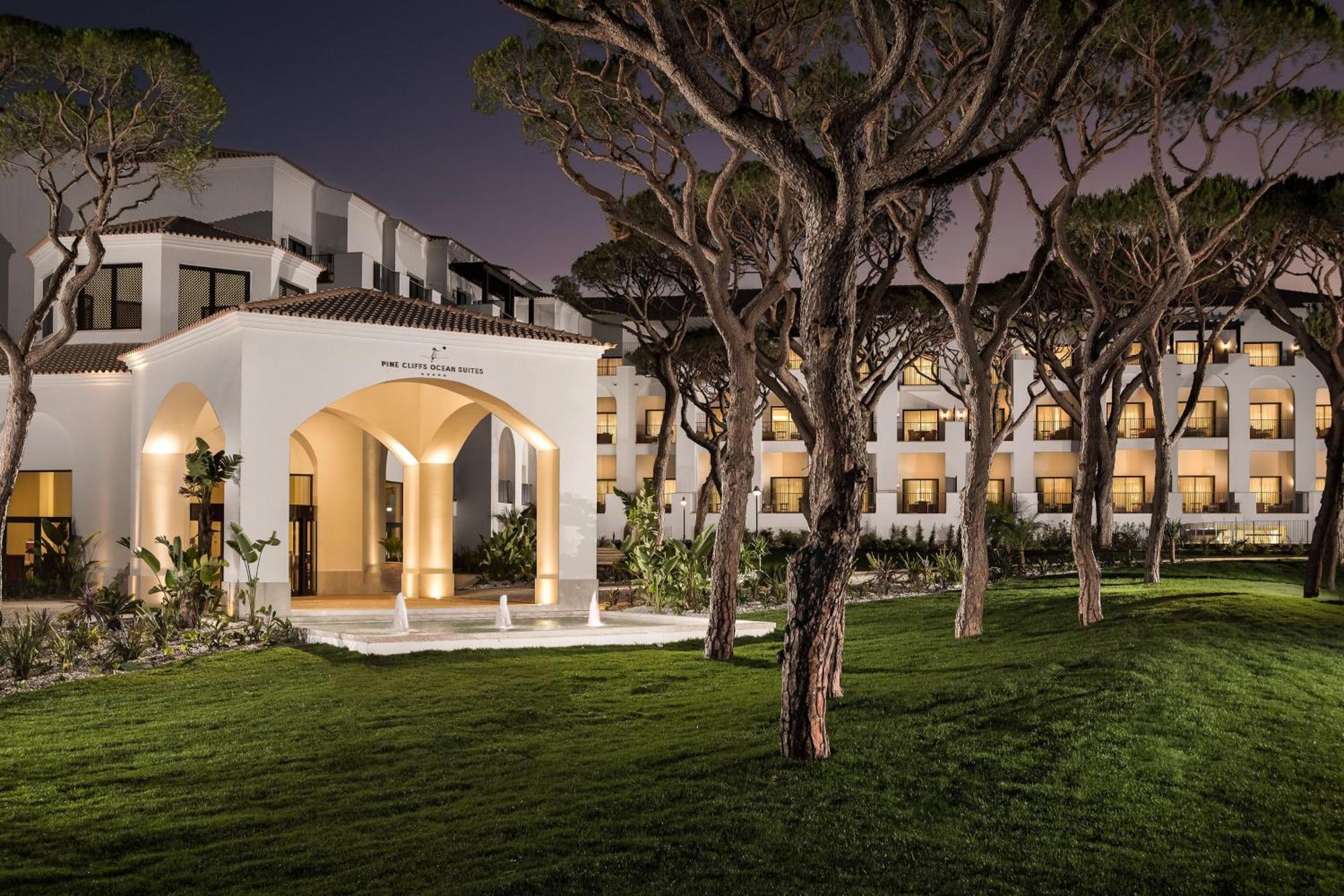 Pine Cliffs Ocean Suites, a Luxury Collection Resort & Spa, Algarve Albufeira Extérieur photo