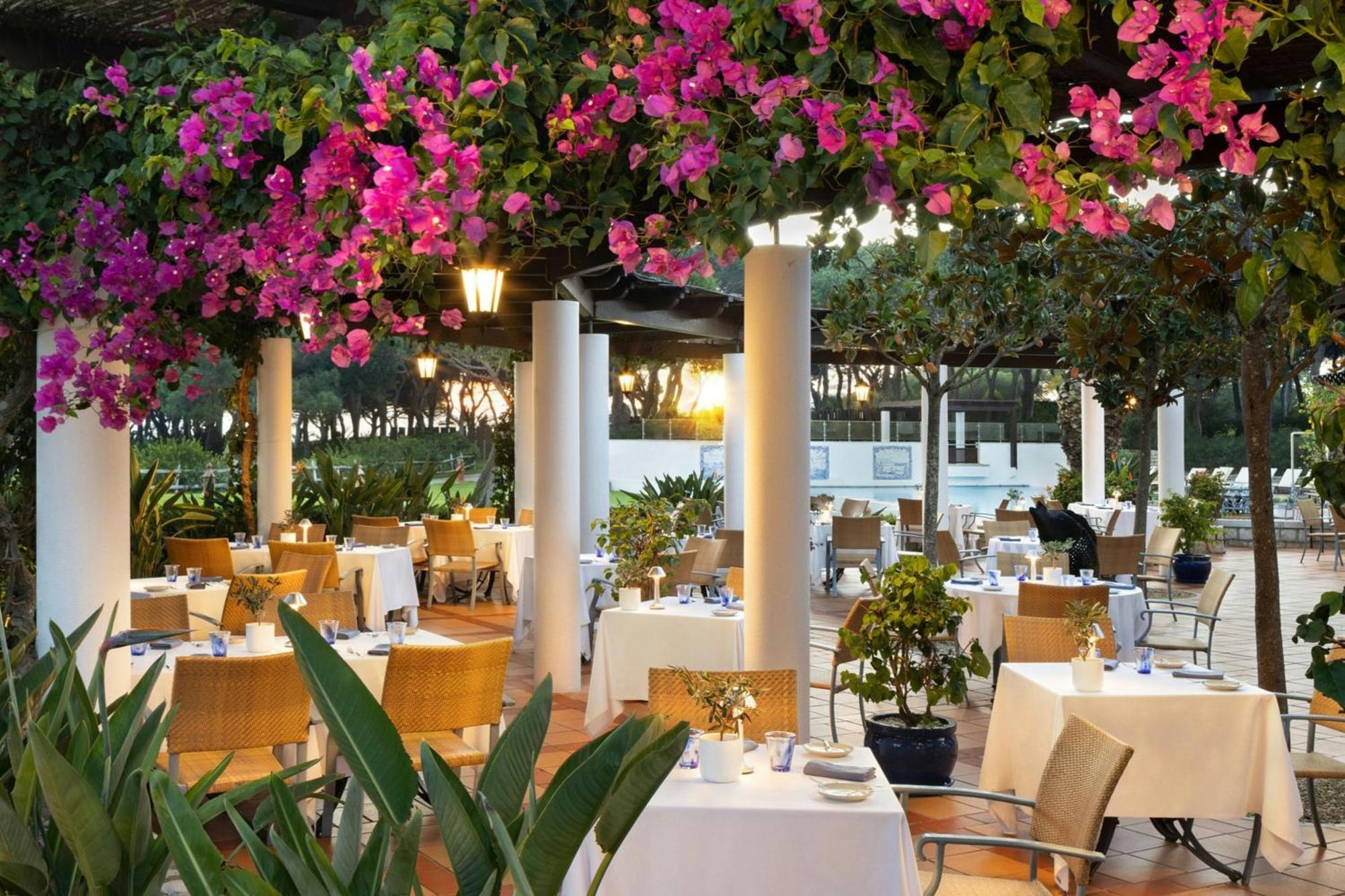 Pine Cliffs Ocean Suites, a Luxury Collection Resort & Spa, Algarve Albufeira Extérieur photo