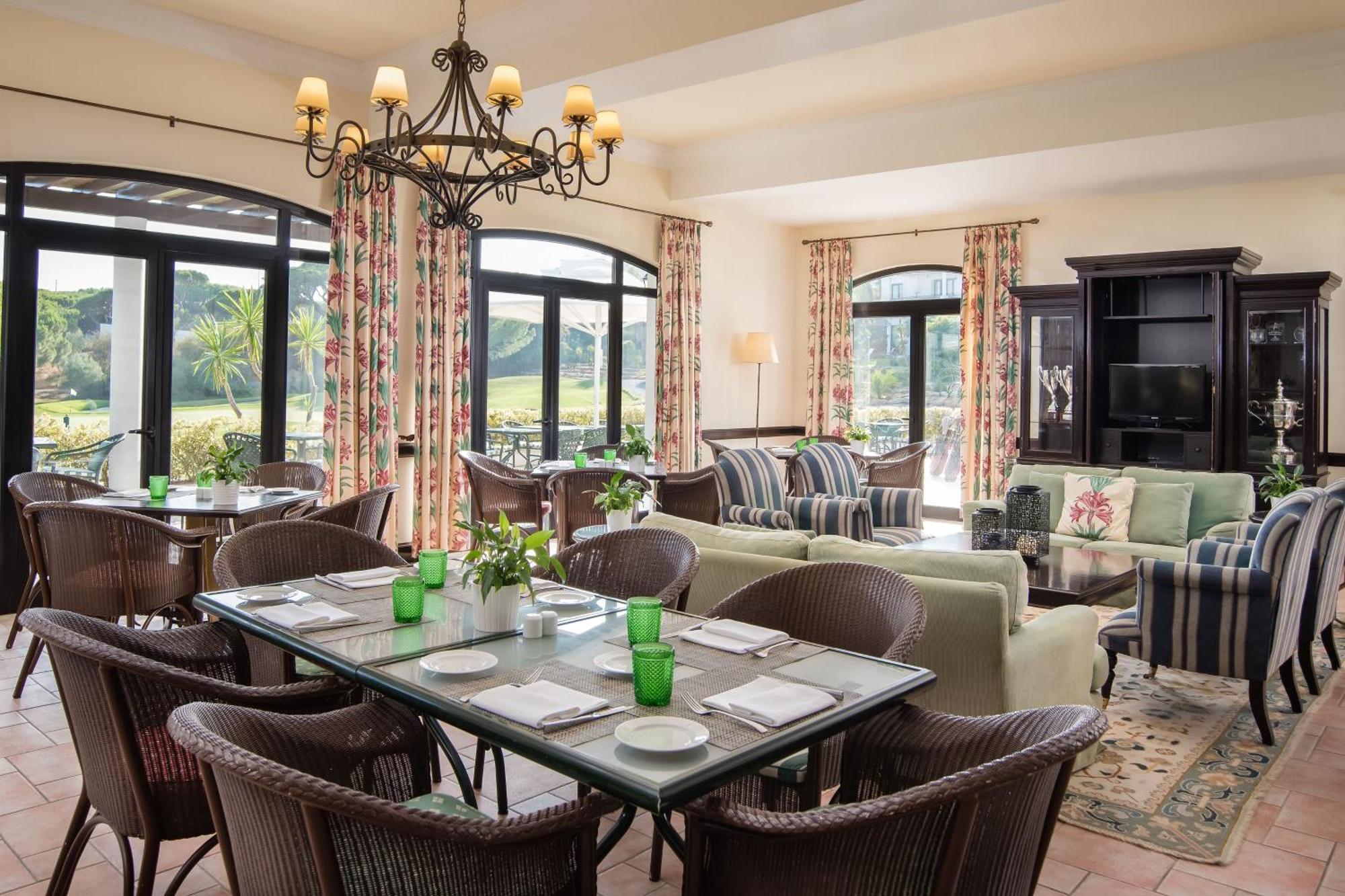 Pine Cliffs Ocean Suites, a Luxury Collection Resort & Spa, Algarve Albufeira Extérieur photo
