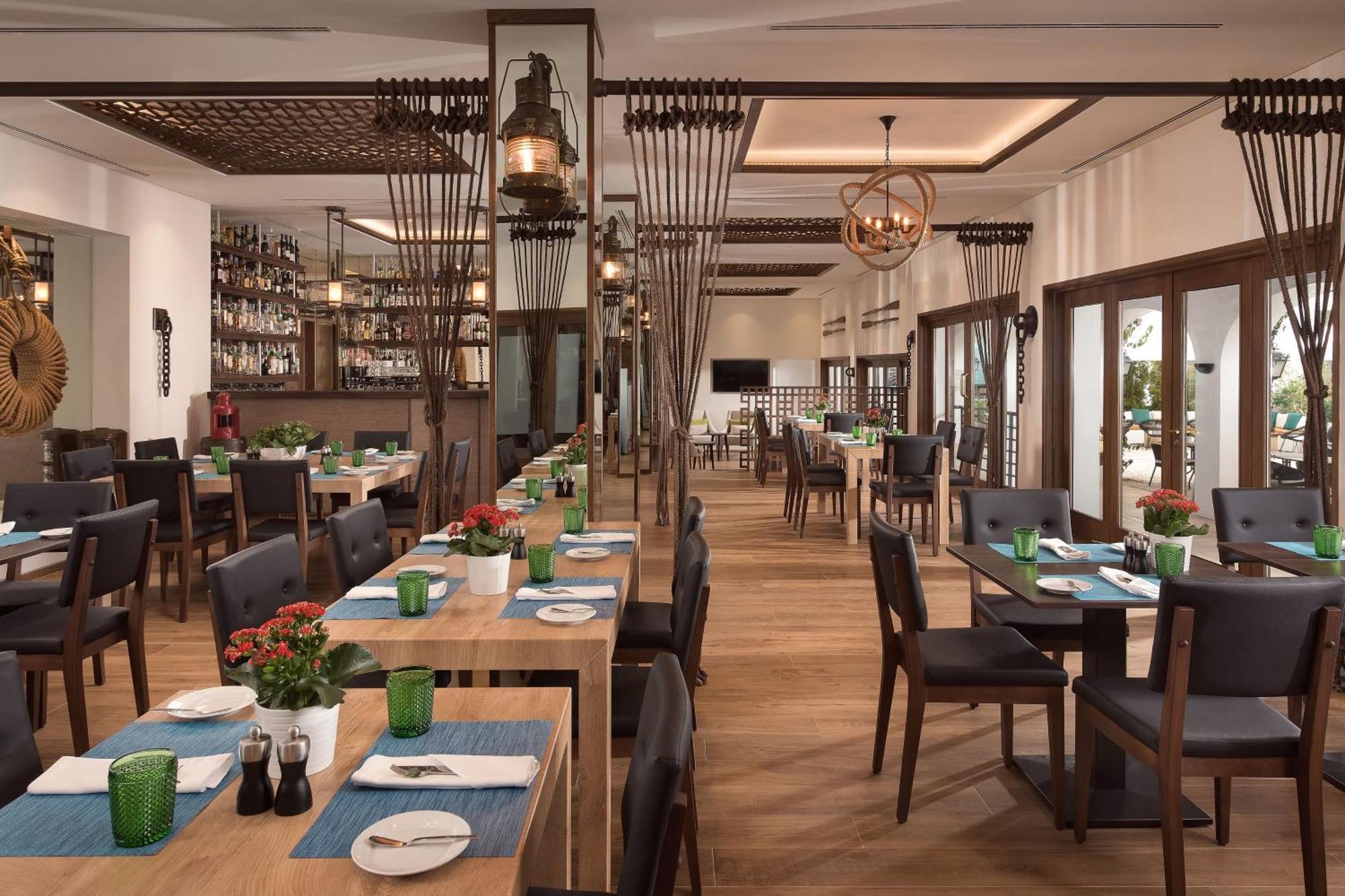 Pine Cliffs Ocean Suites, a Luxury Collection Resort & Spa, Algarve Albufeira Extérieur photo